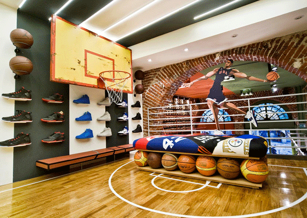 milano sneakers store